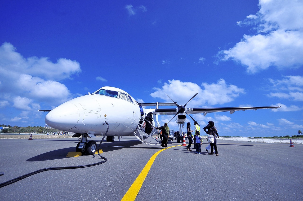 航空公司预计，燃油成本上涨将对利润增长造成更大拖累