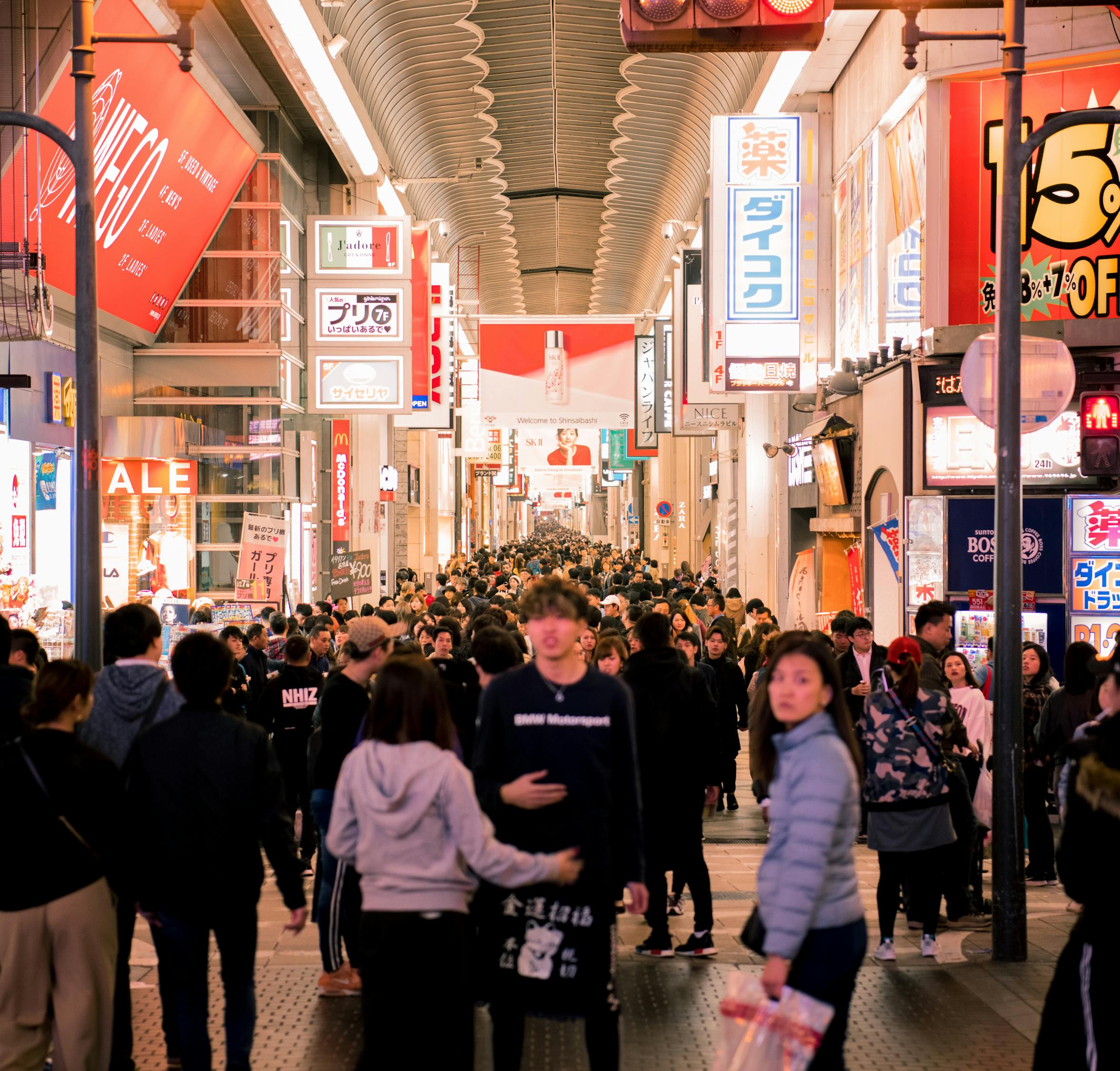 卡塔尔商会旅游委员会讨论了酒店业面临的挑战