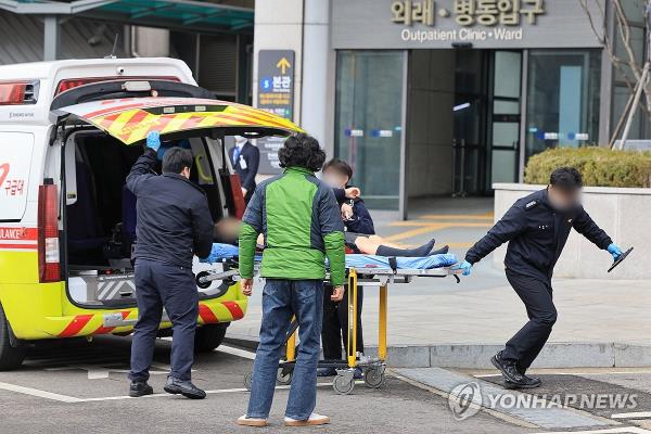 A patient is transported to an intensive care unit at a general hospital in Seoul on Feb. 25, 2024. (Yonhap)