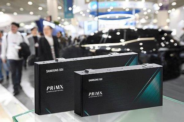This photo provided by Samsung SDI Co. shows P6 batteries. (PHOTO NOT FOR SALE) (Yonhap)