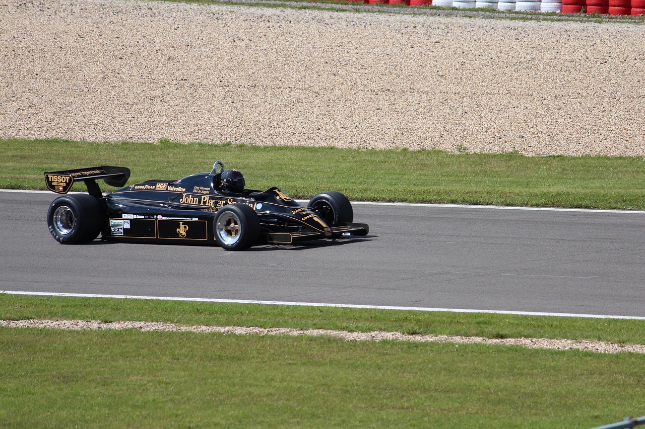随着迈克尔·安德雷蒂的申请获得国际汽联的批准，F1离第11支车队又近了一步