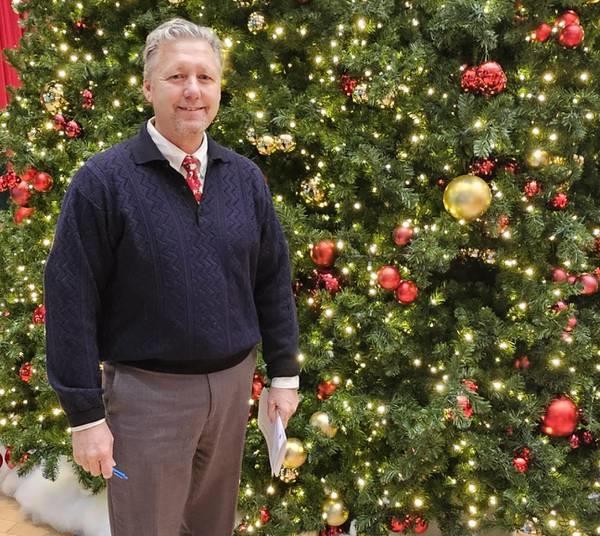 Fox Valley Mall Senior General Manager Scott Samson said the week after Christmas is always a busy time at the shopping center in Aurora.